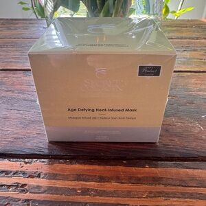 Secret Collagen Age Defying Heat-Infused Mask $600 MSrP